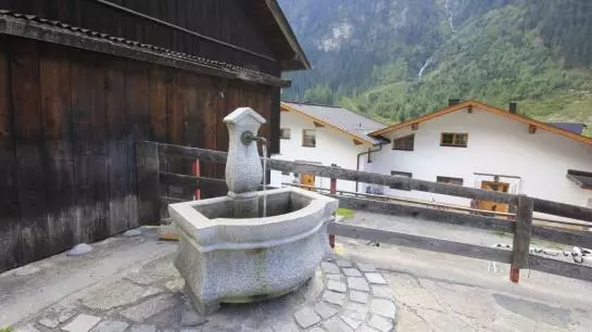 Hotelli Bettina's Ferienhaus Und Ferienwohnung Romana