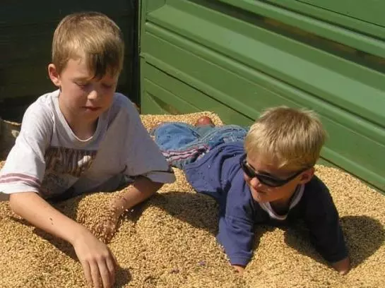 هتل Biohof Mayerhofer