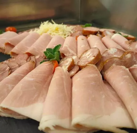 ホテル Garni Colora