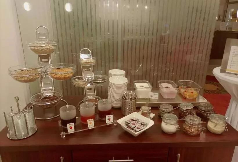 ホテル Garni Colora