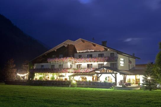 بنسيون Gasthof Enzian