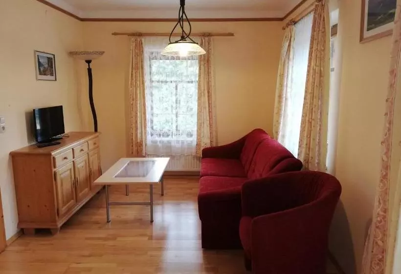 Отель Gasthof Kirchenwirt