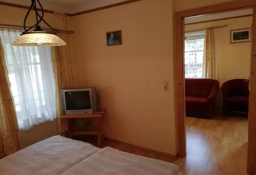 Отель Gasthof Kirchenwirt