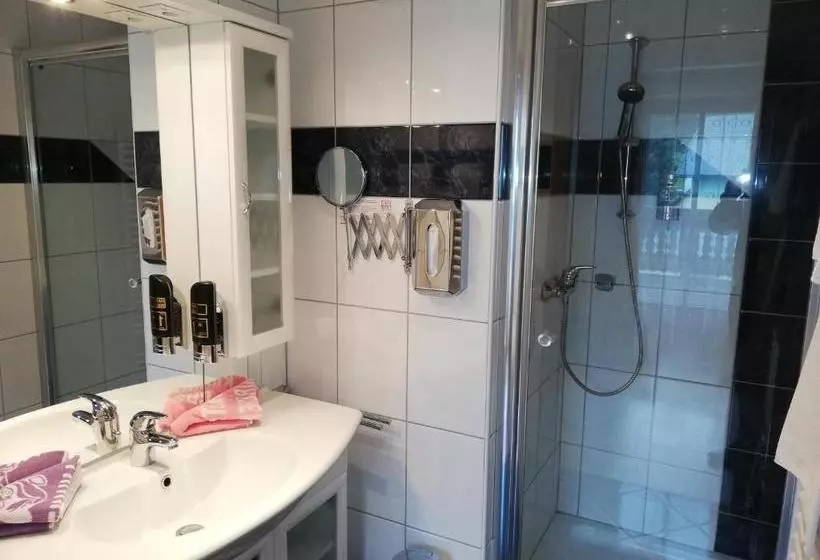 Отель Gasthof Kirchenwirt