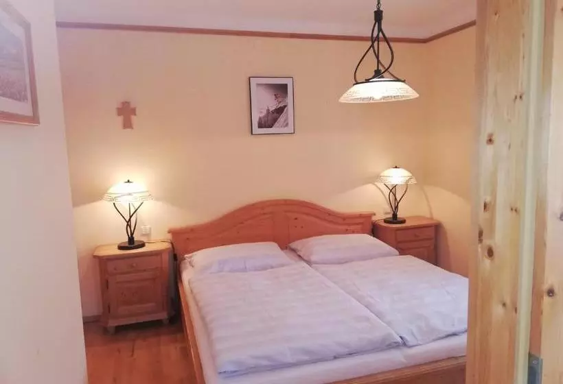 Отель Gasthof Kirchenwirt