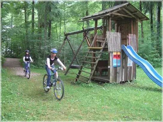 تختخواب و صبحانه Kasbergblick Pension