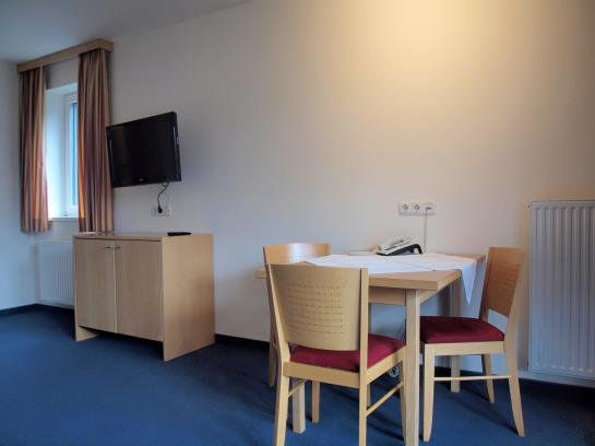 Otel Wallner Zimmer Mit Bergblick