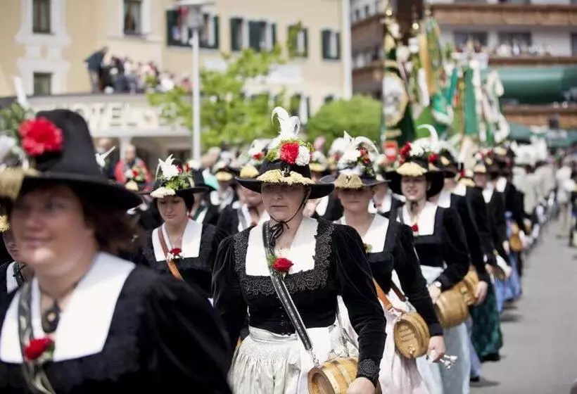 La Pasta Hotel Restaurant