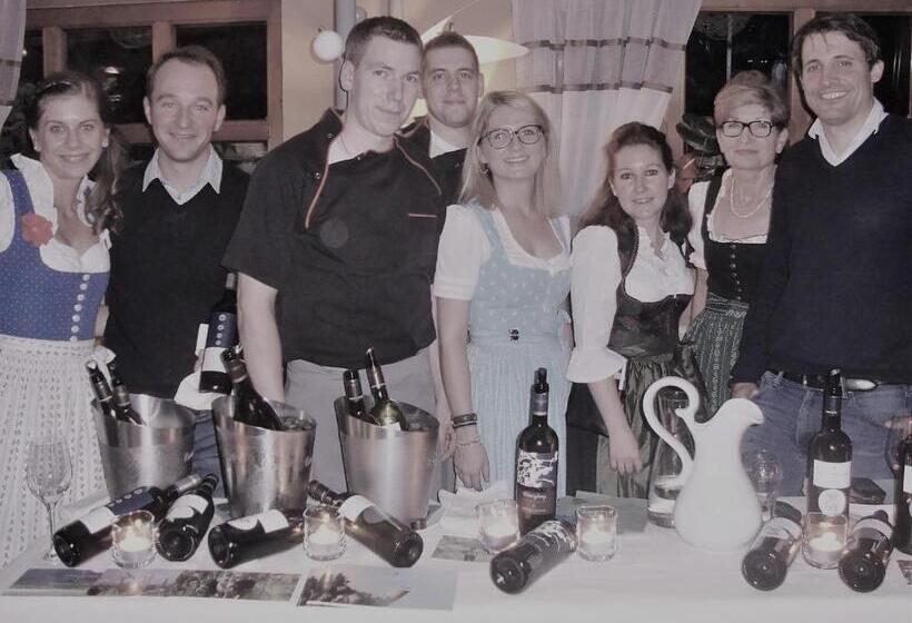 La Pasta Hotel Restaurant