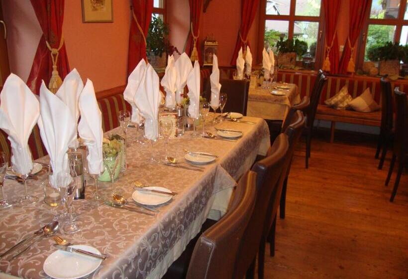 La Pasta Hotel Restaurant