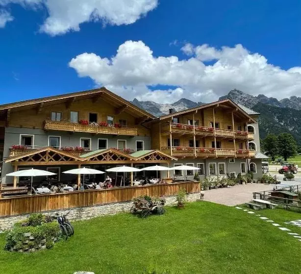 Landhotel Strasserwirt