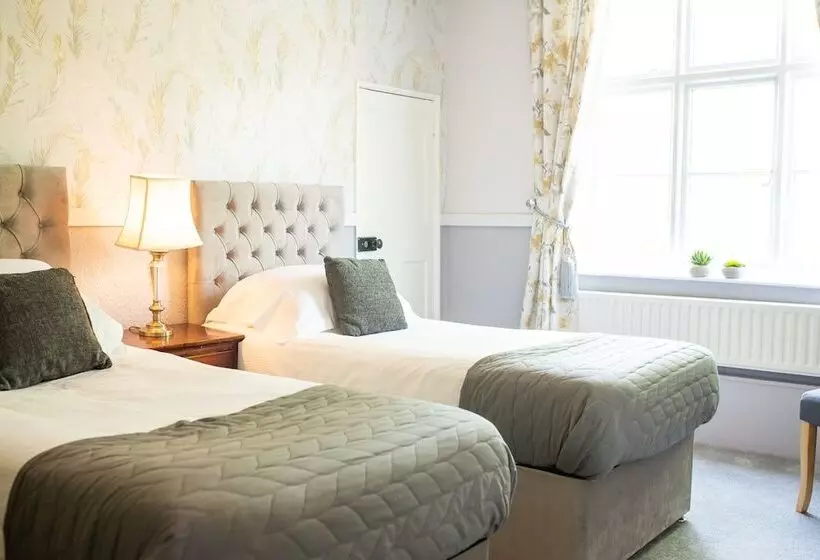 تختخواب و صبحانه The Cheney Arms