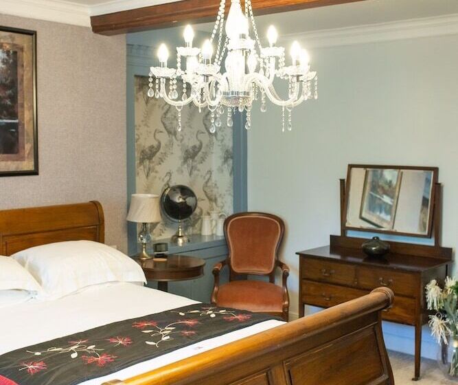 مبيت وإفطار The Cheney Arms