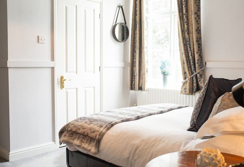 مبيت وإفطار The Cheney Arms