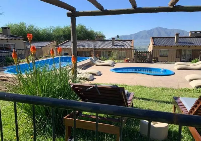 Hotelli Los Carolinos By Dot Cabana