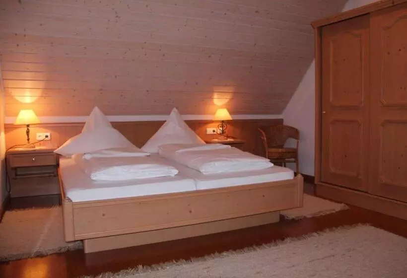 ペンション Wasserstelz Historisches Genusshotel & Restaurant Am Rhein