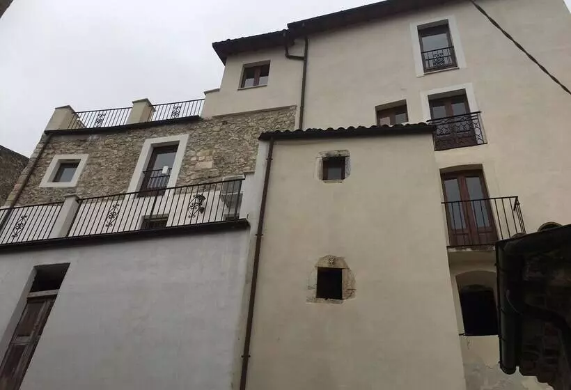 Residenssi Large Medieval House In National Park, Super View