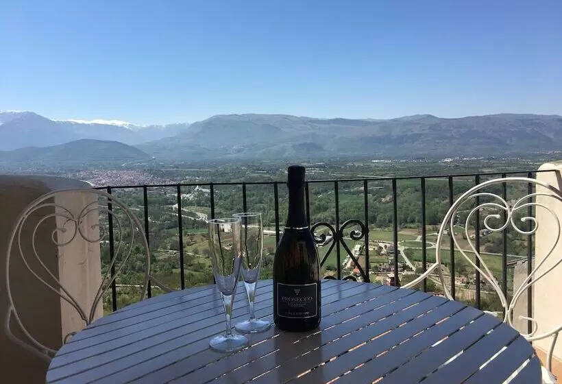 Residenssi Large Medieval House In National Park, Super View