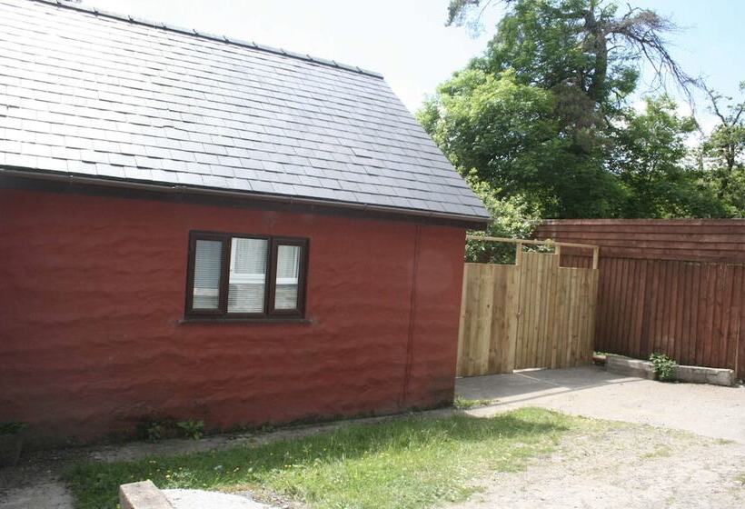 The Nook Farm Park Stay With Hot Tub, Bbq & Fire Pit