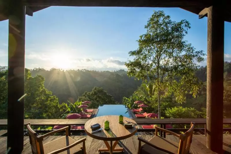 Hotelli Buahan, A Banyan Tree Escape