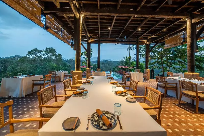 Hotelli Buahan, A Banyan Tree Escape