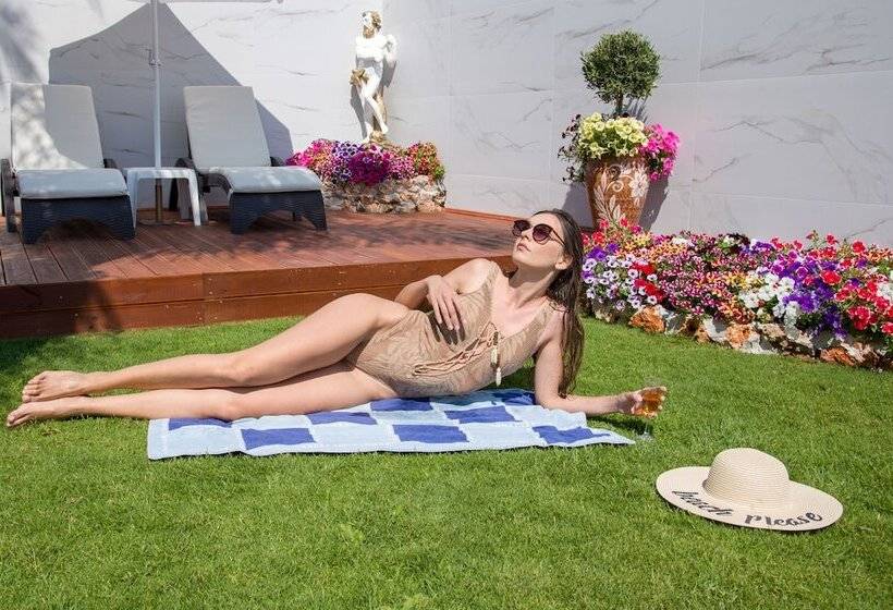 Отель Room Family For 4