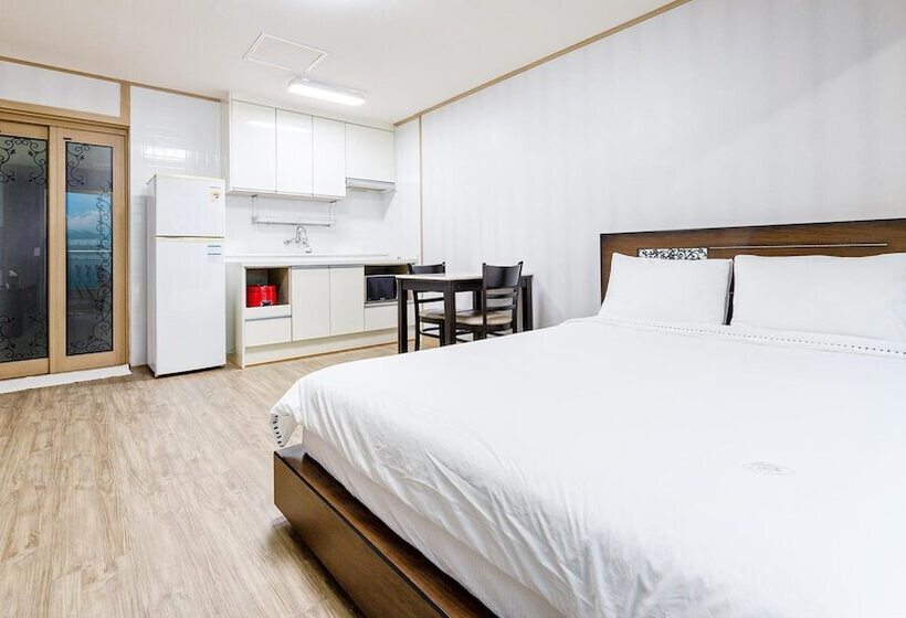 Jeju Badagreen Pension