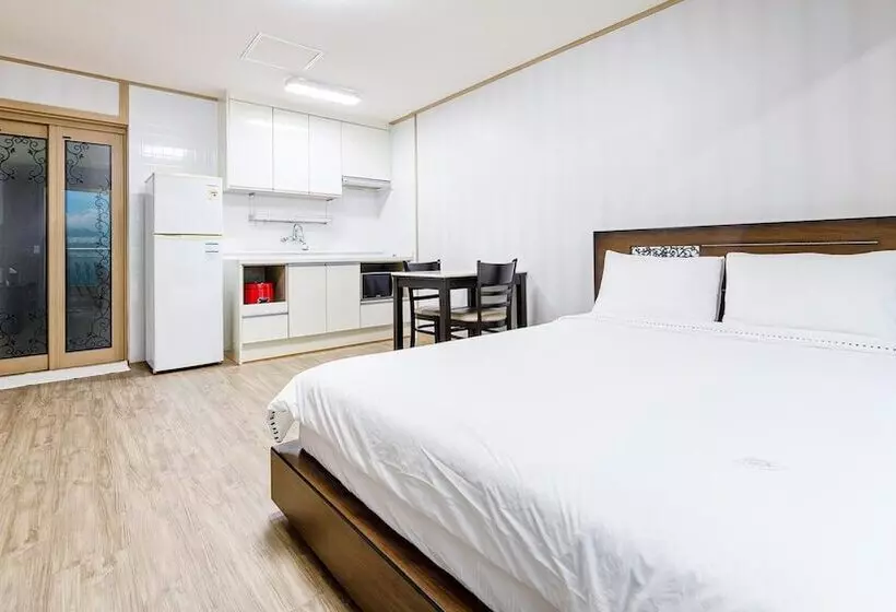 Jeju Badagreen Pension