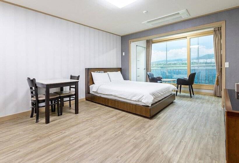 Jeju Badagreen Pension