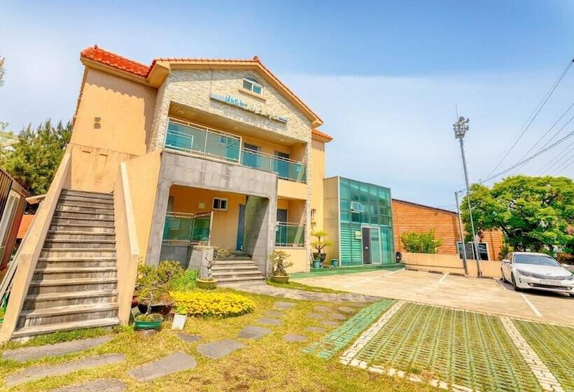 Jeju Badagreen Pension