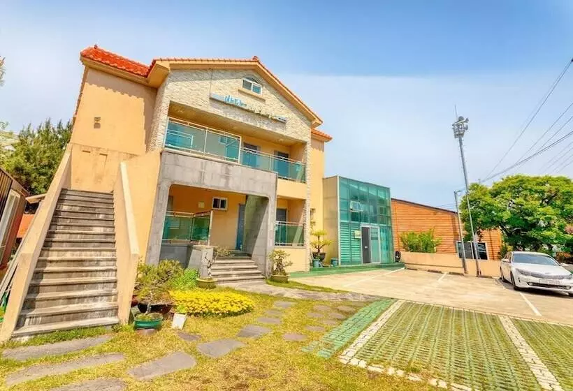 Jeju Badagreen Pension
