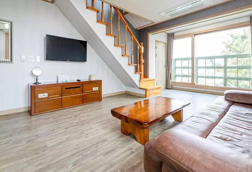 Jeju Badagreen Pension