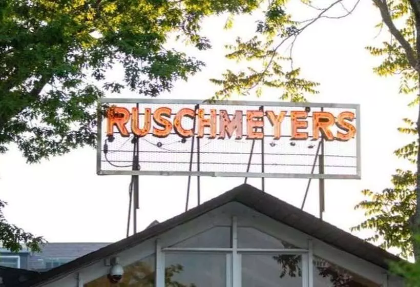 ペンション Ruschmeyers #5   Queen