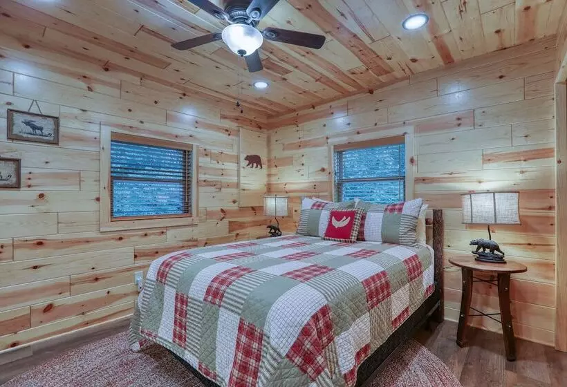 Beside Still Water 2   2 Bedrooms, 2 Baths, Sleeps 6 Home By Redawning