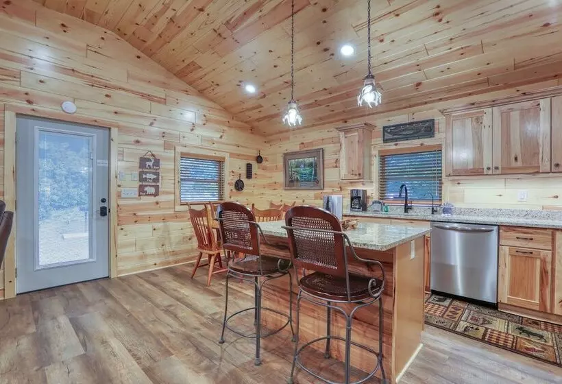 Beside Still Water 2   2 Bedrooms, 2 Baths, Sleeps 6 Home By Redawning