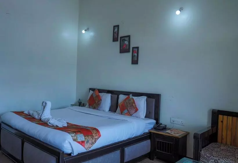 Hotelli Treebo Spring Birds