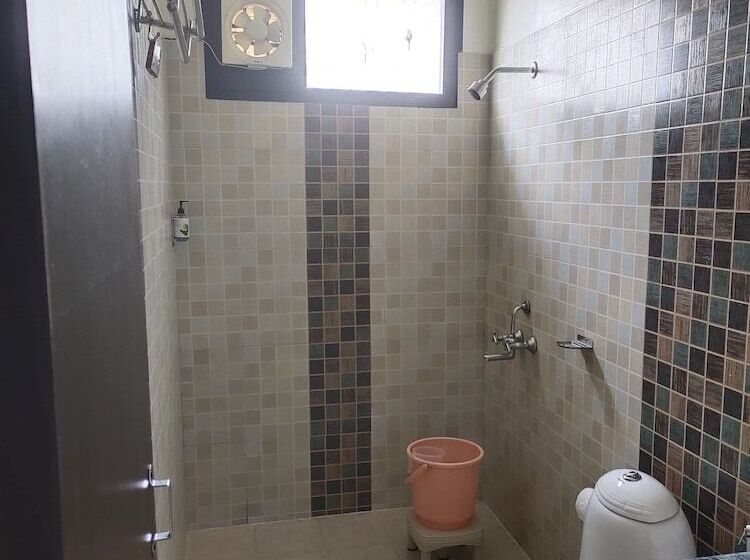 호텔 Treebo Spring Birds