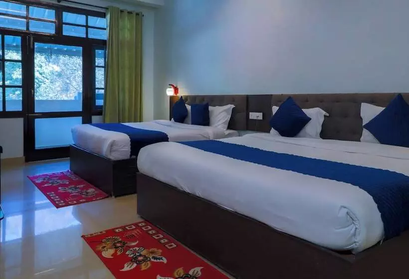 Hotelli Treebo Spring Birds