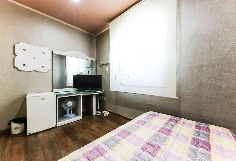 Motel Dangjin Kkumui Gungjeon