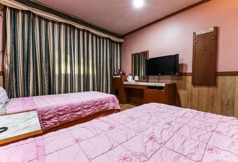 Мотель Dangjin Kkumui Gungjeon