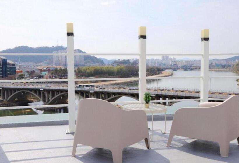 مُتل Jinju Hotel The Cloud