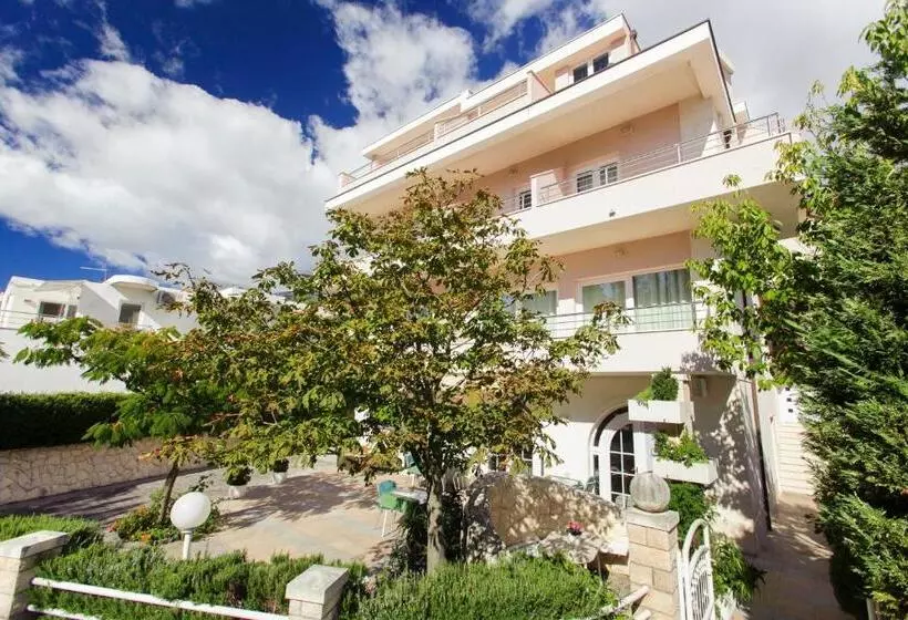 Majatalo Room In Bb   Delightfull Room For 2