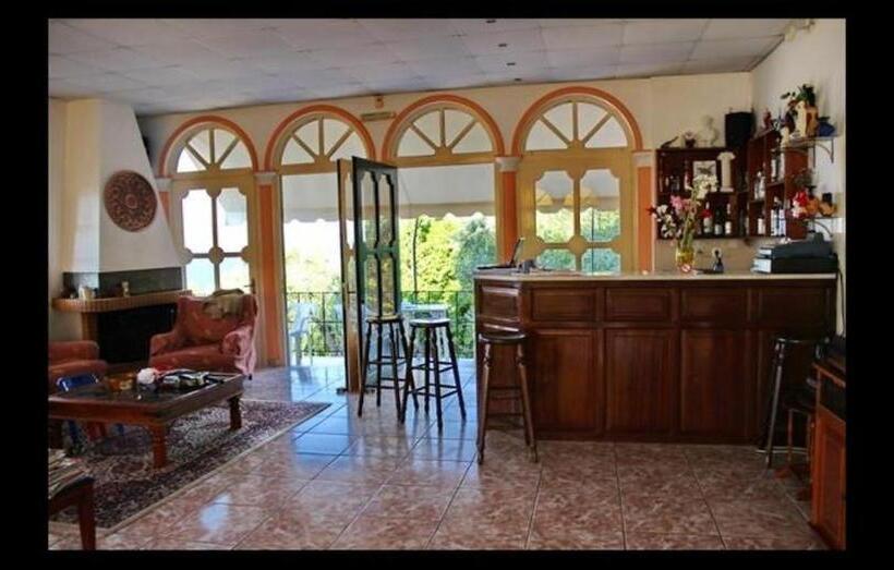 Room In Bb Apraos Bay Hotel In Kalamaki Beach, 100m From The Lovely Sandy Beach