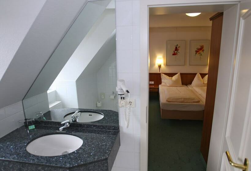 Hotel & Weingut Artur Steinmann