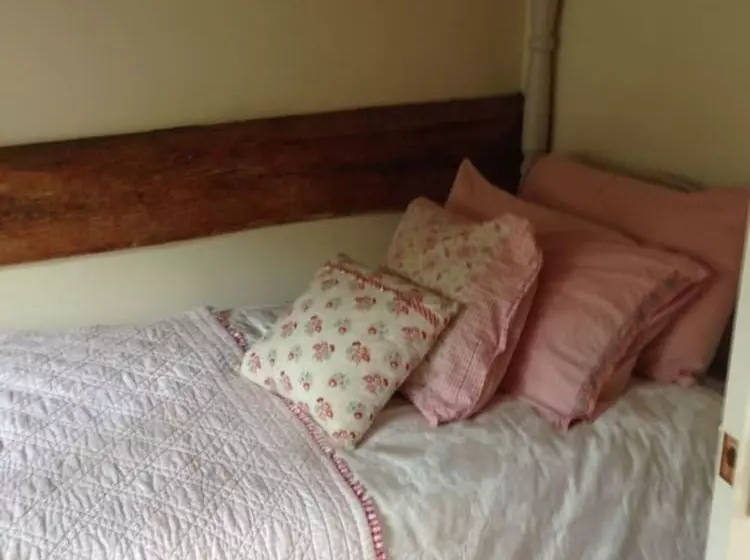 Beautiful 6 Bed Home In Brecon