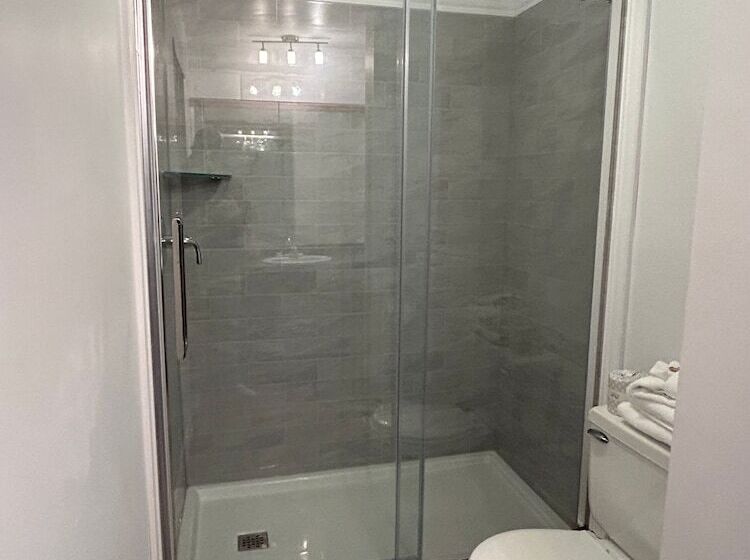 בית מלון כפרי Auberge Le Caribou