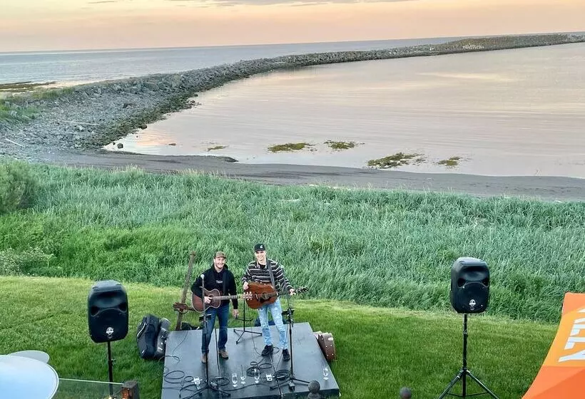 Hotelli Auberge Le Caribou