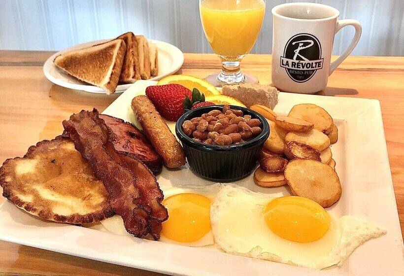 هتل Auberge Le Caribou