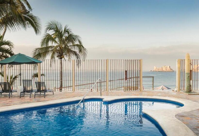 Отель Bungalows Las Arenas