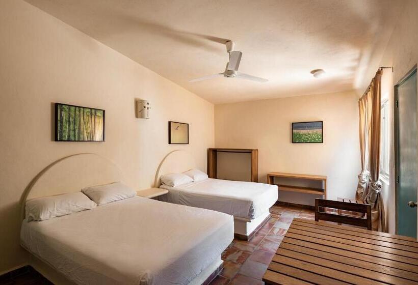 Отель Bungalows Las Arenas